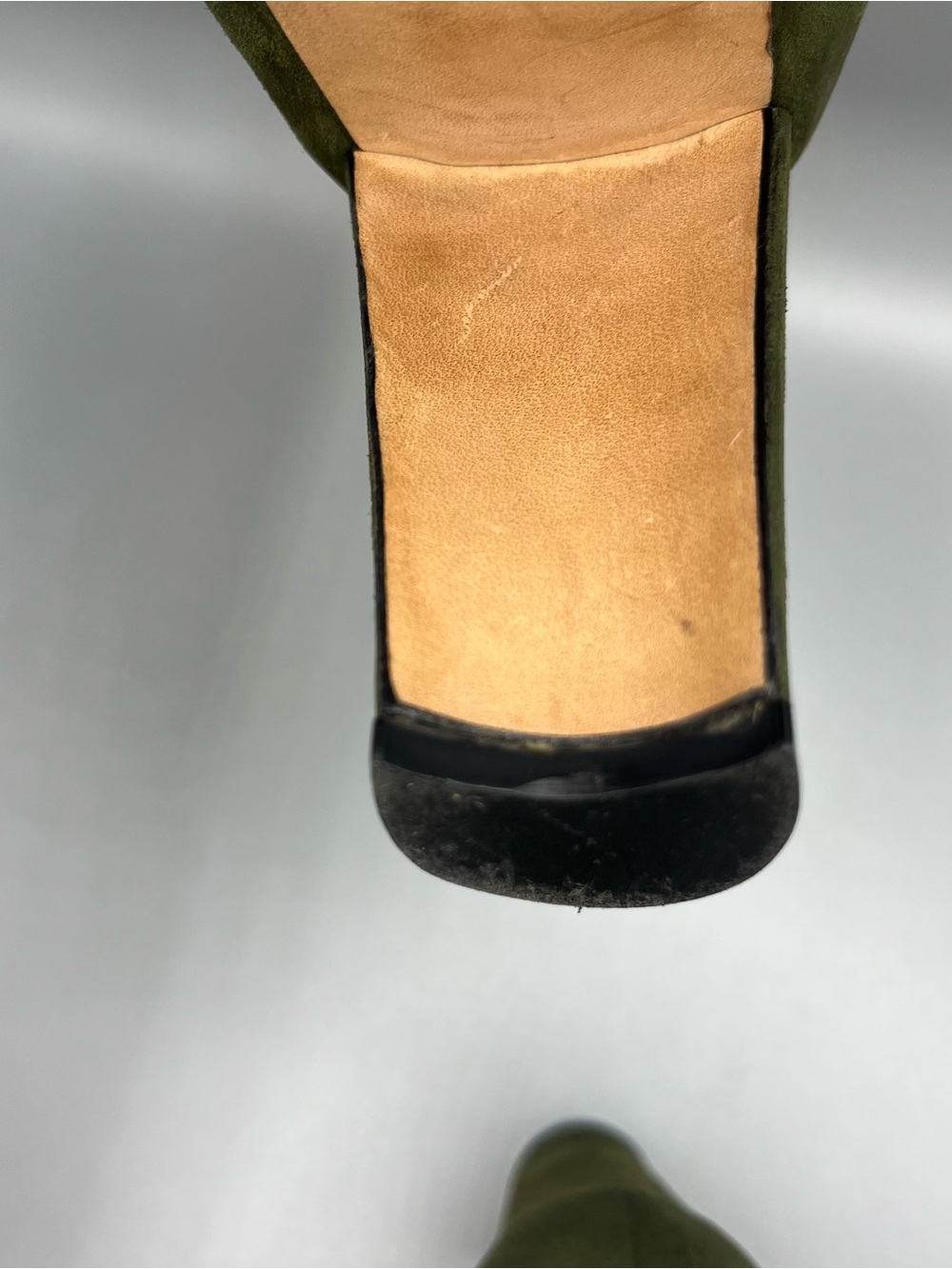 Manolo Blahnik Olive Green Suede Pointed-Toe Pumps Size IT41 US 10 - Picture 14 of 16